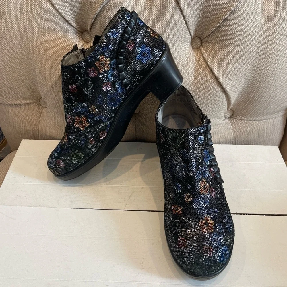 Alegria Womens Hannah Boots Size 9.5 US/ EUR 40 Ankle Zip Floral Shoes Altered